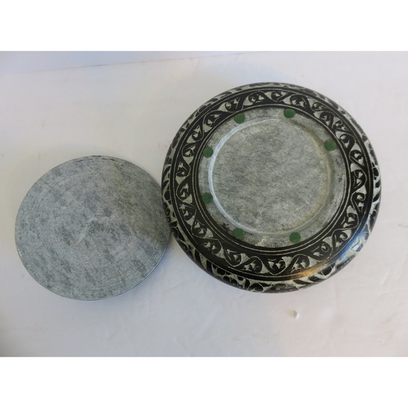 Vintage Mexican Folk Art Hand Carved Stone Lidded Round Bowl Box Floral 4" x 8" - Picture 6 of 7